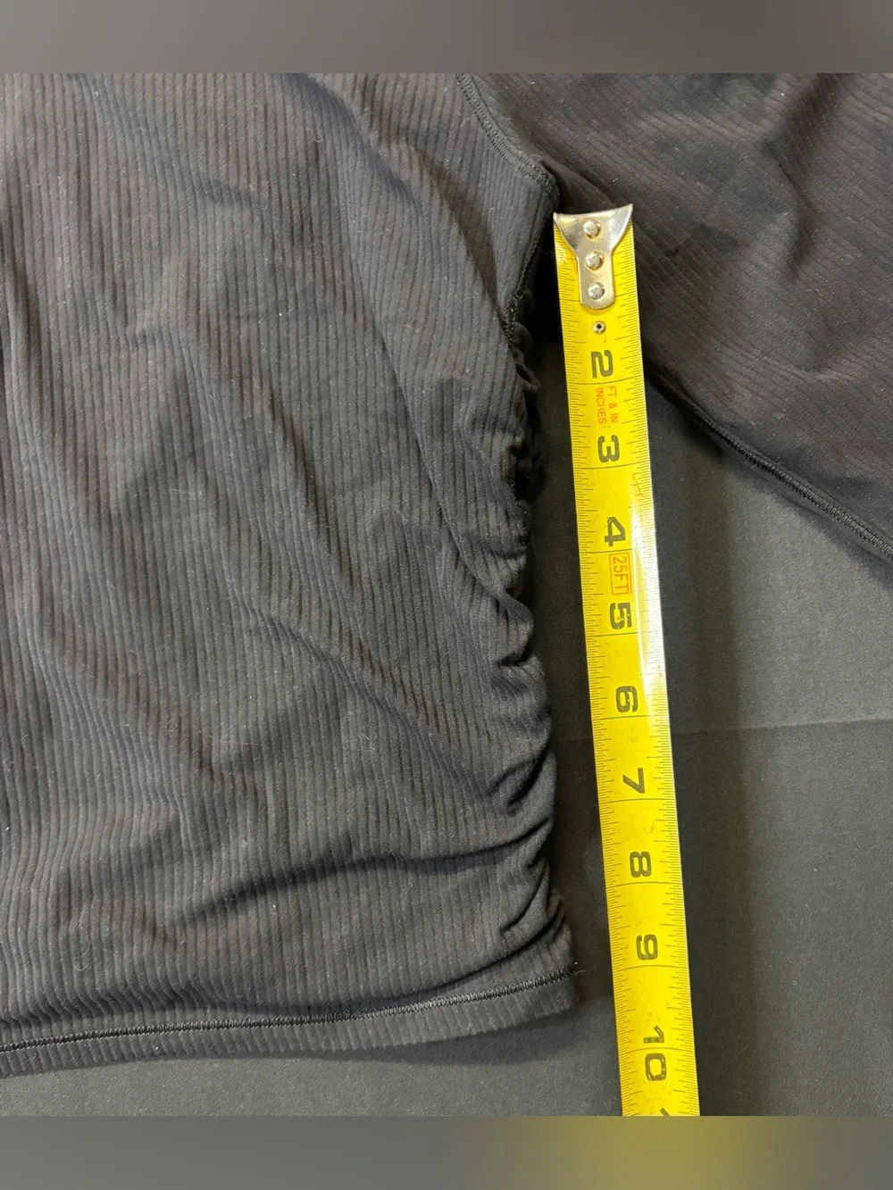 Lululemon Black Ribbed Ruched Long Sleeve Crop Top Size 8 - Picture 5 of 11